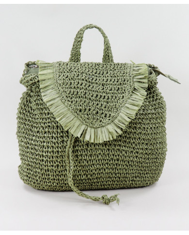 Mochila Verde de Senhora em Ráfia