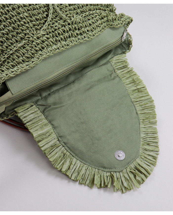 Mochila Verde de Senhora em Ráfia