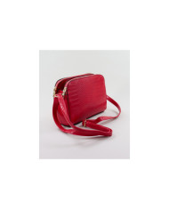 Caja roja con exterior grabada