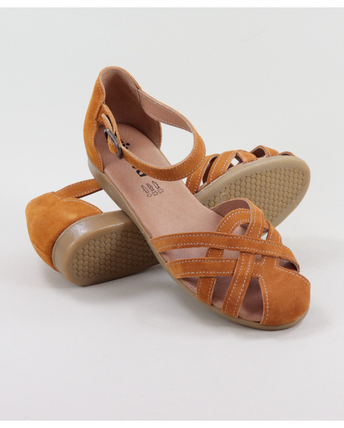 Sandals by Senhora Ginova in Camurça