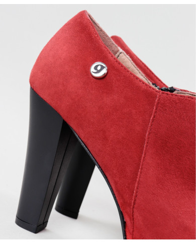 Botins Vermelhos de Salto Alto Ginova Elegantes