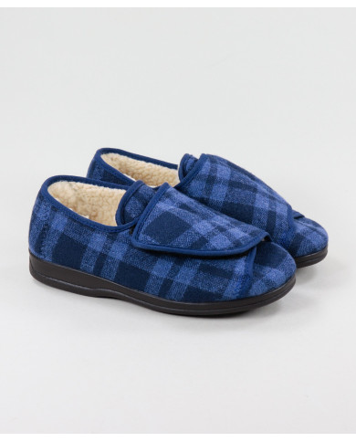 Pantufas in Blue Chess with Inner Porn