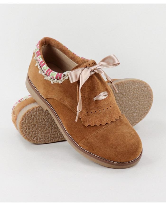 Carneira Shoes with Lace Satin Ginova