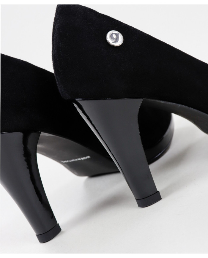 Zapatos Cerrados de Tacón Ginova