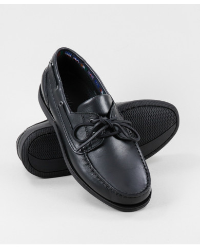 Ginova Man Candle Shoes on Skin