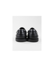 Ginova Man Candle Shoes on Skin