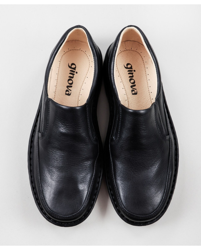 Ginova Man Shoes on Skin