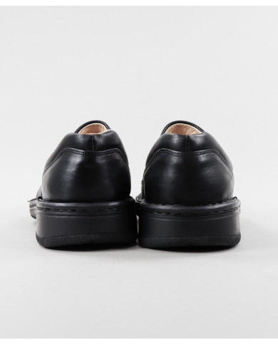 Ginova Man Shoes on Skin