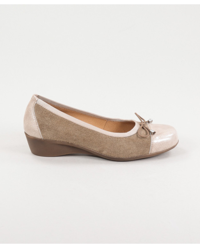 Sabrinas Taupe Women Ginova with Lace
