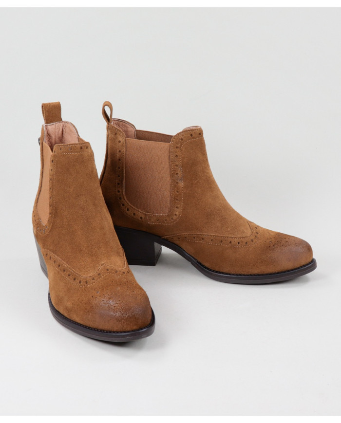 Botas Camel de Mulher de Salto Médio Ginova