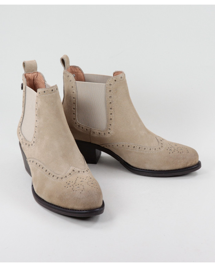 Botas Taupe de Mulher de Salto Médio Ginova
