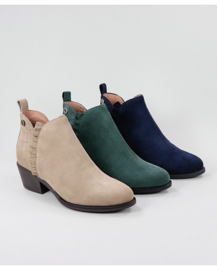 Botas de Mulher Ginova com Folho Franzido