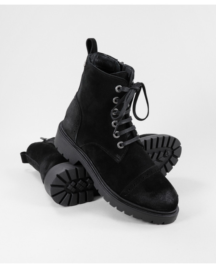 Botas Pretas Militares Ginova Femininas em Camurça