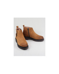 Camel Boots of Lady Ginova with Fecho