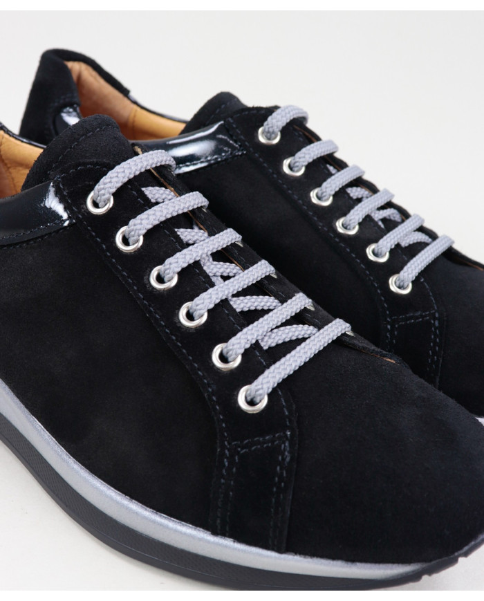 Lady Ginova Black Sneakers from Wholesalers