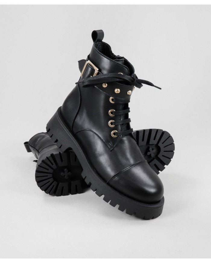 Women's Black Military Boots in Skin