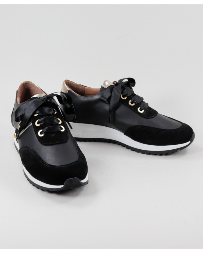 Ginova Women's Trainers with Pearls