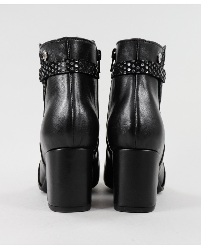 Botins Pretos Ginova Elegantes com Fecho