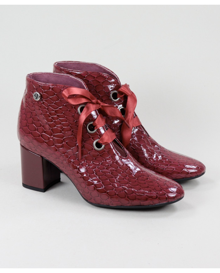 Botins de Senhora Ginova en Verniz