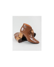 Camel de Senhora Ginova Botins in Verniz