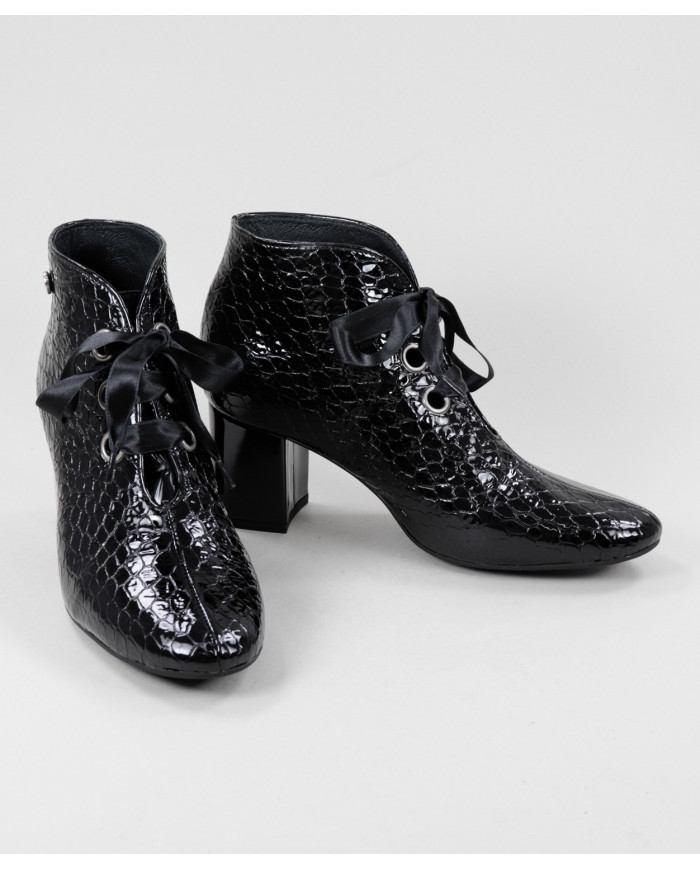 Botins de Senhora Ginova en Verniz