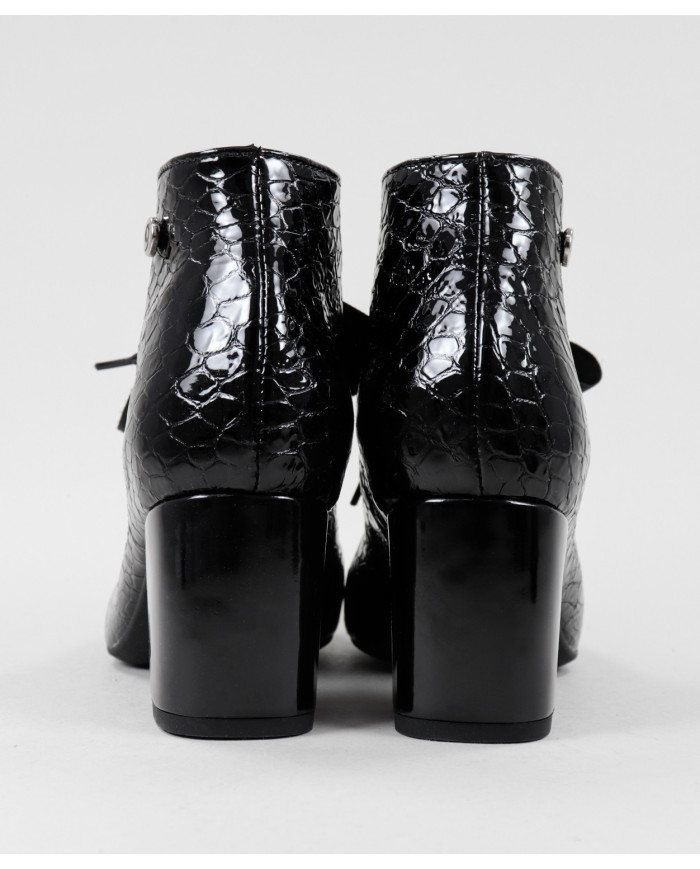 Botins de Senhora Ginova en Verniz
