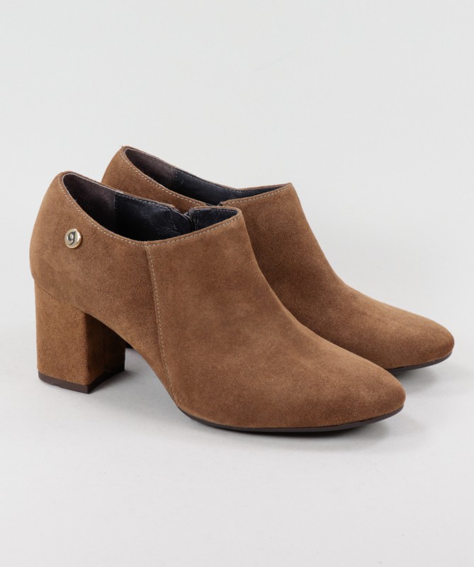 Botins Camel de Senhora Ginova de Salto Médio