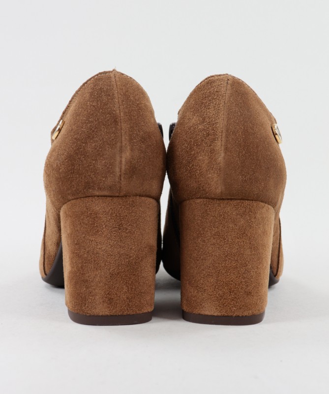 Botins Camel de Senhora Ginova de Salto Médio