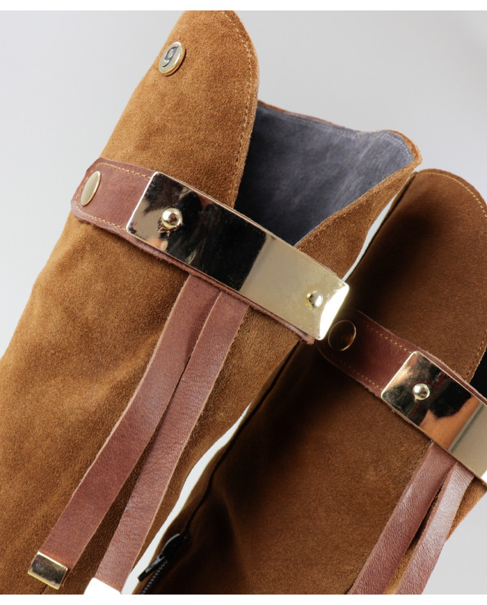 Camel Boots of Cano Alto Ginova with Metal Applying