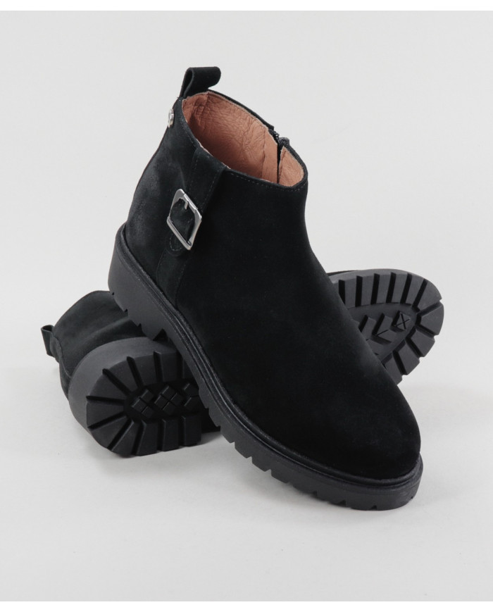 Botas Pretas de Senhora Ginova com Fecho