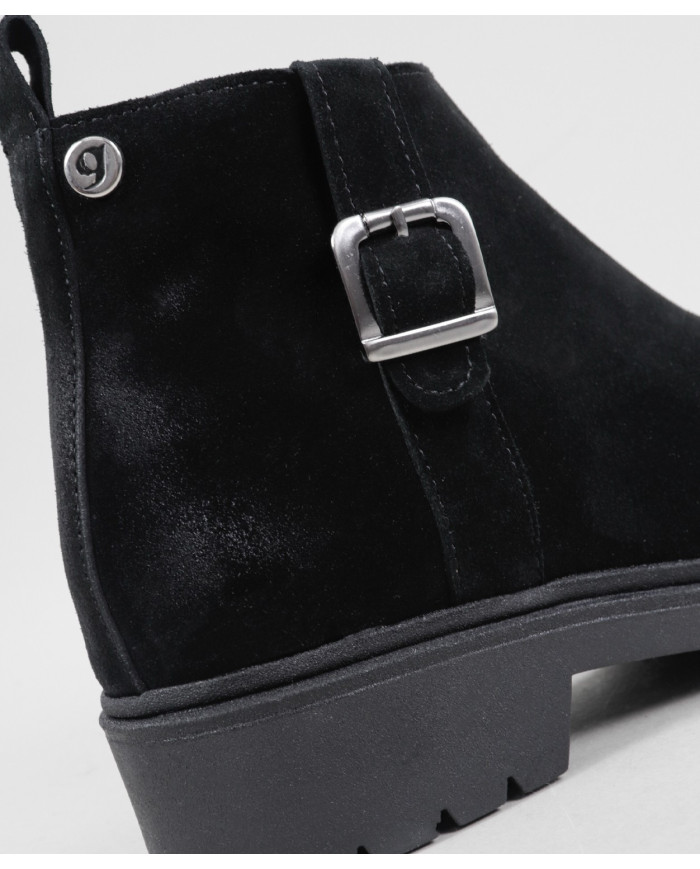 Black Boots of Lady Ginova with Fecho