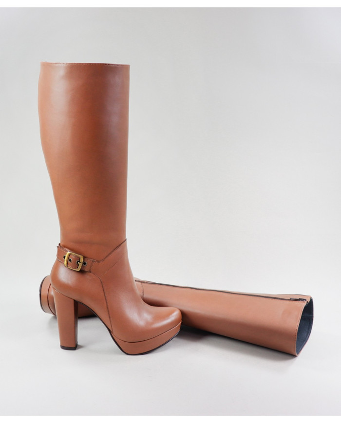 Camel Boots of Cano Alto Ginova with Buckle