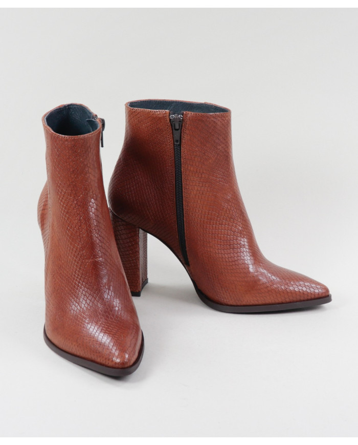 Camel Ankle Boots High Ginova with Embossed Skin