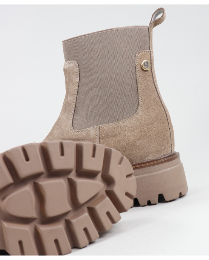 Botas de mujeres Ginova con elástico