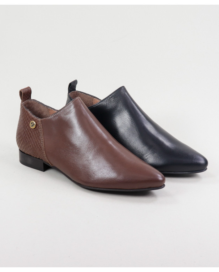 Botas Rasas Ginova Femininas em Pele
