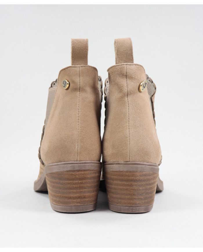 Botas Taupe Ginova com Pele Gravada com Textura