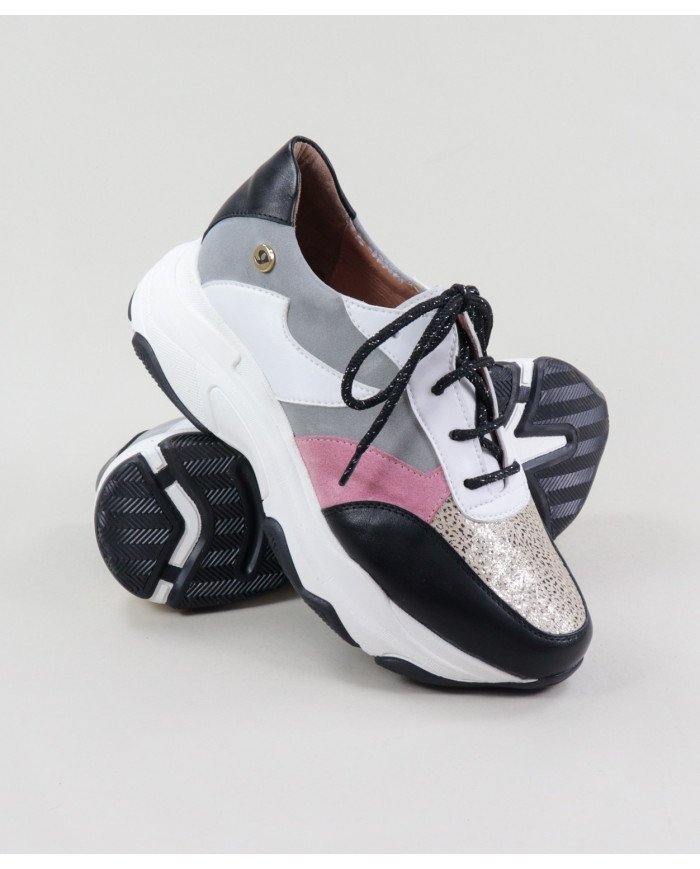 Sapatilhas Pretas Ginova de Mulher com Atacadores