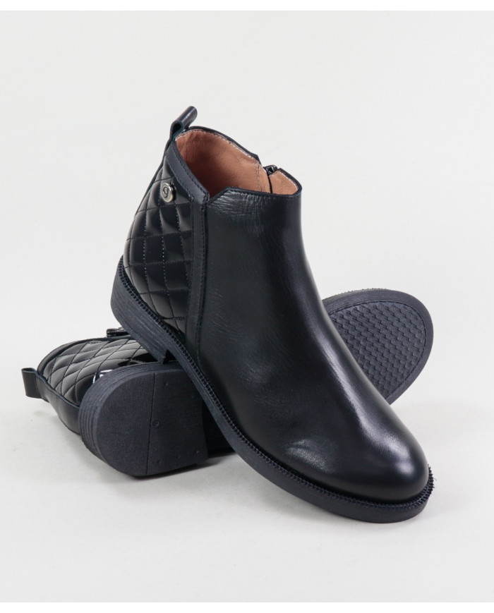 Botas de la Sra. Ginova con Efecto Quilted
