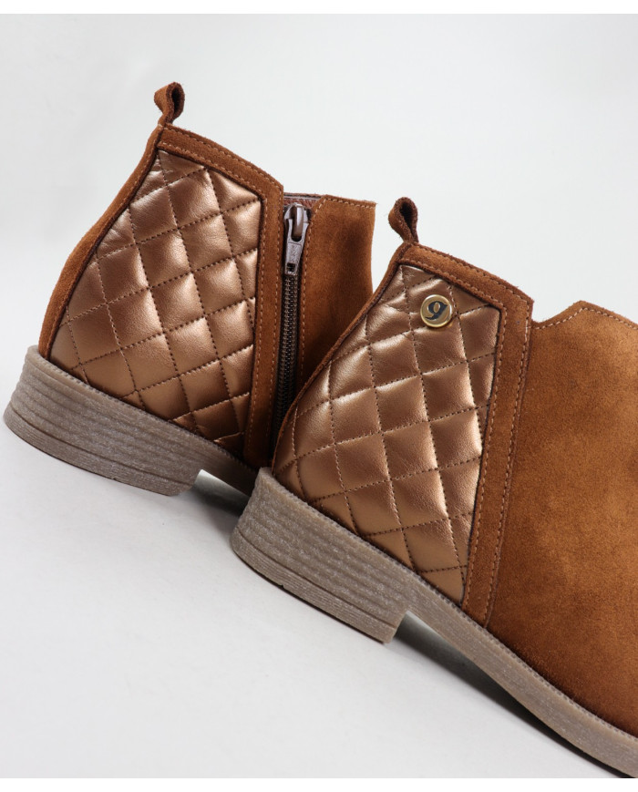 Botas Camel de Senhora Ginova com Efeito Acolchoado