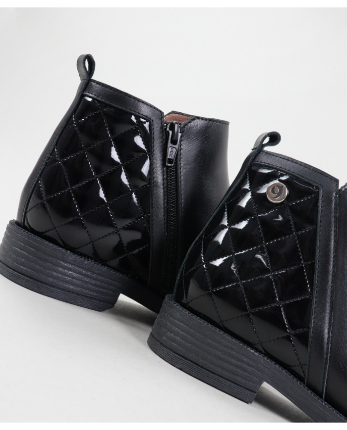 Botas de la Sra. Ginova con Efecto Quilted