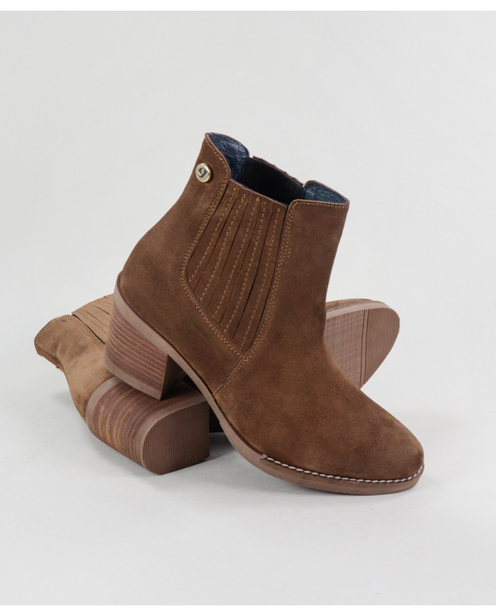 Botas Texana de tacón medio Ginova