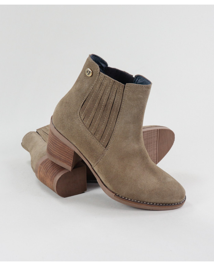 Botas Texana de tacón medio Ginova