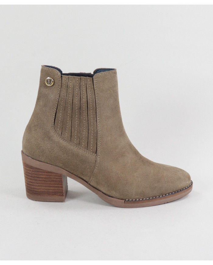 Botas Taupe Texanas de Salto Médio Ginova