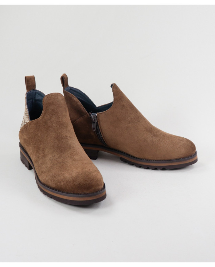 Botins Camel Rasos Ginova com Recorte