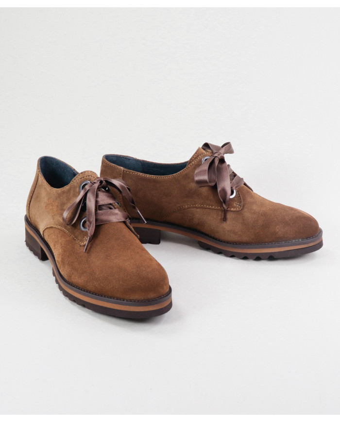 Camel Shoes of Lady Ginova Lightweight