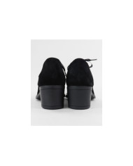 Black Boots of Lady Ginova of Middle Heel