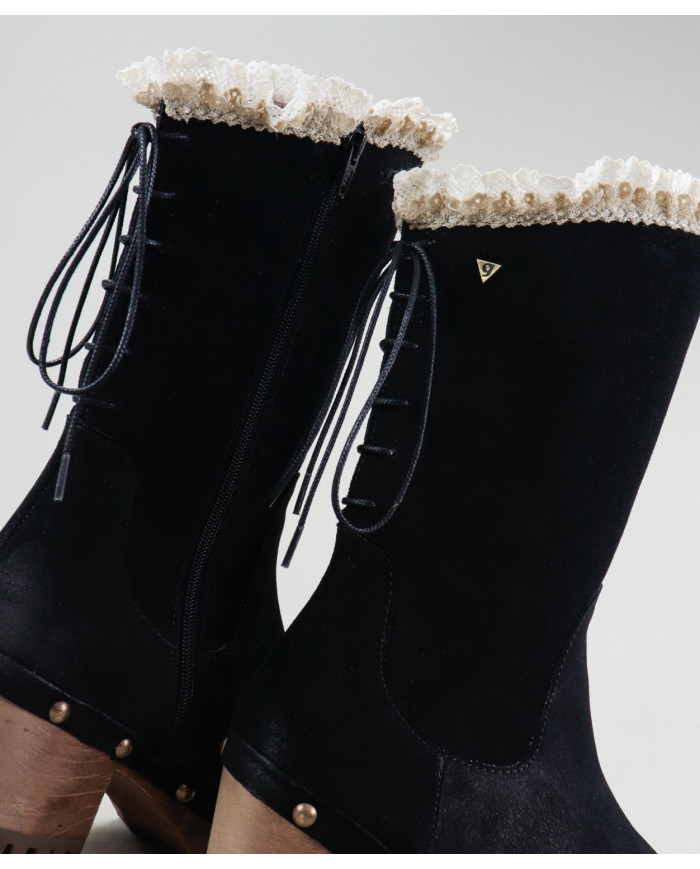 Women's Black Boots Ginova with Cords