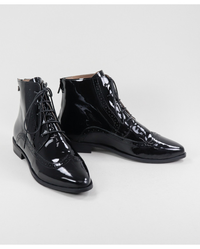 Botas Rasas Ginova com Fecho Atrás