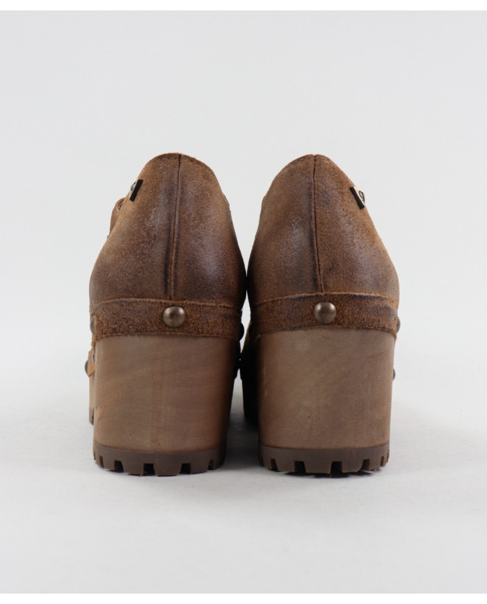 Ladies Camel Ginova Socks with Buckles