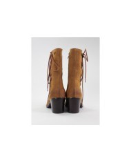 Camel Boots of Lady Ginova with Lateral Wholesalers